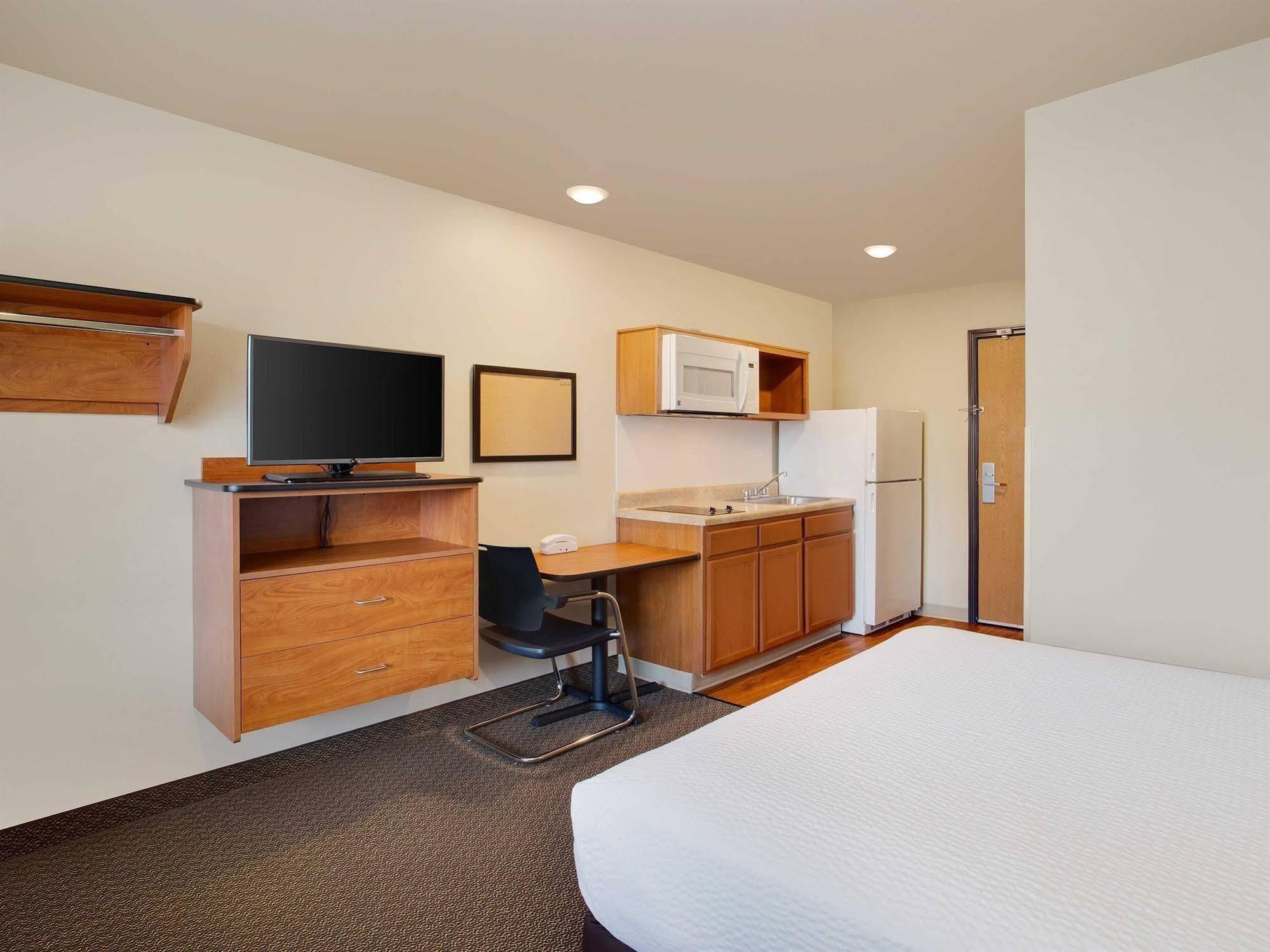 Woodspring Suites Columbus North I-270 Екстериор снимка