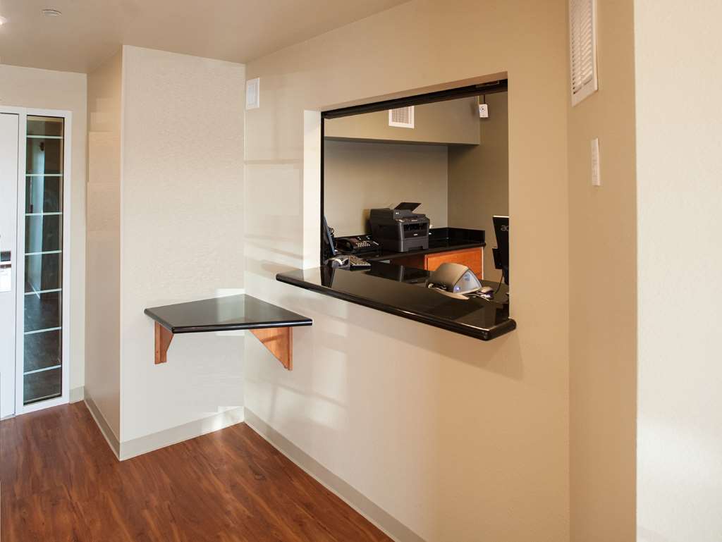 Woodspring Suites Columbus North I-270 Интериор снимка