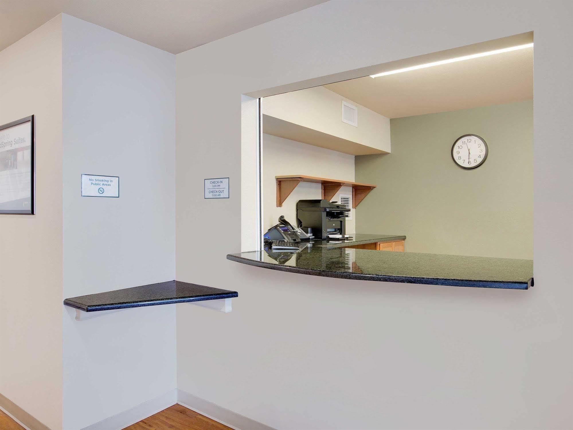Woodspring Suites Columbus North I-270 Екстериор снимка